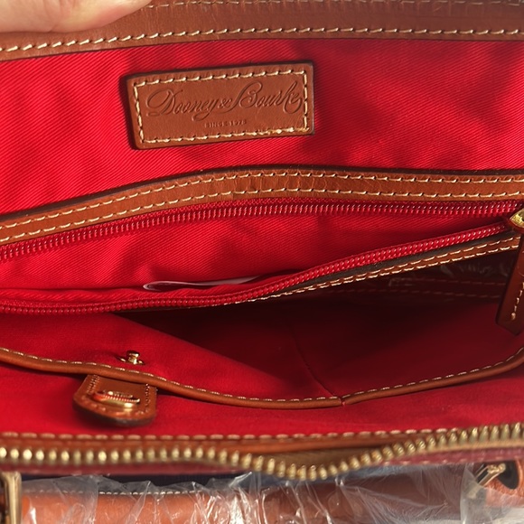 NWT $279 Dooney & Bourke Pebble Grain Zip Zip Satchel in Bordeaux - Picture 13 of 17
